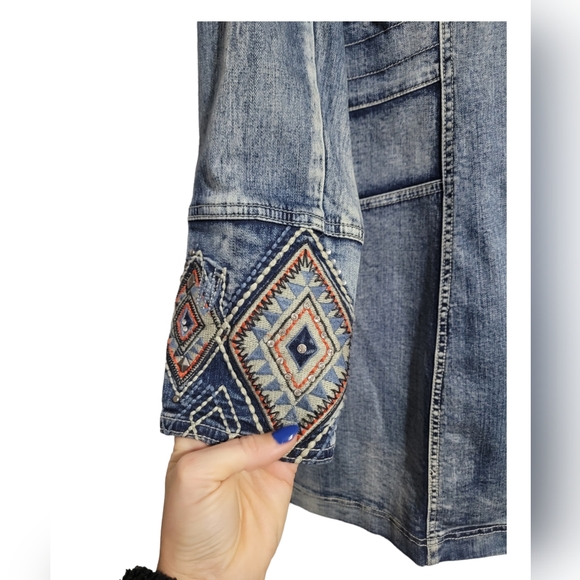 Embroidered Aztec Rhinestone Denim Blazer Jacket - Picture 4 of 7